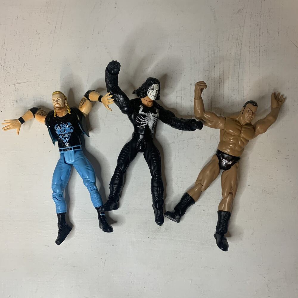 VTG WWF 1999 Wrestling Figures Rock Diamond Dallas Sting JAKKS Toy Biz